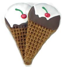 Pawsitively Gourmet Iced Cookie - Sundae Cone